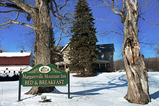 013-margaretville-mountain-inn-winter